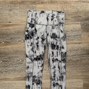 NWOT Lululemon fast and free 25” size 4 game day